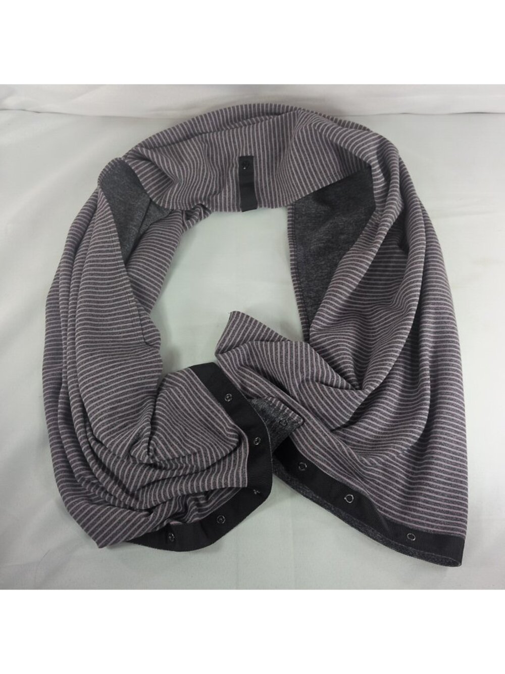 Lululemon Vinyasa Scarf Gray Purple Stripe Reversible Snaps Infinity Heather
